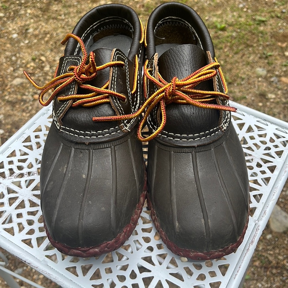 Bean boots